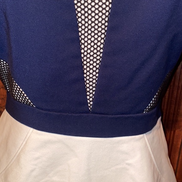 🤍Elegant and classy💙 - Picture 4 of 8